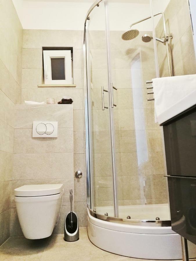 Apartmani Marijana Postira Eksteriør bilde